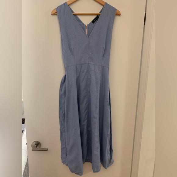 Dress - Picture 1 of 4